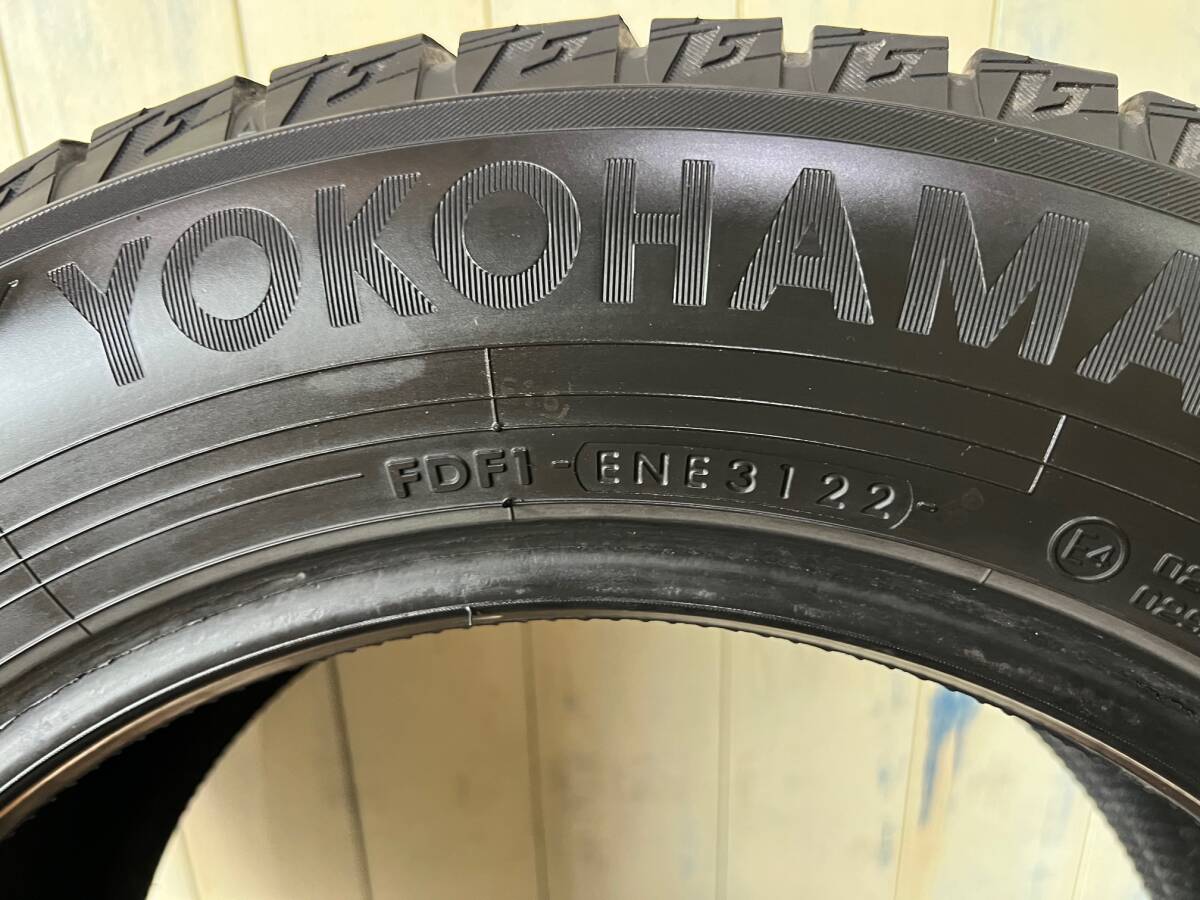 【215/60R16】【送料込み】YOKOHAMA ice GUARD iG60 アイスガード 6【製造：2022年31週】冬タイヤ 2本セット タイヤのみ ※離島・沖縄以外_画像2