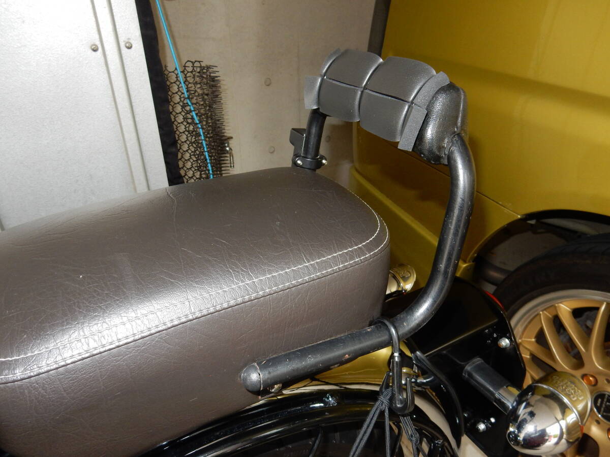 バックレスト ロイヤルエンフィールド クラシック 500 350 ヘルメットロック付 Rear Back Rest For Royal Enfield Classic