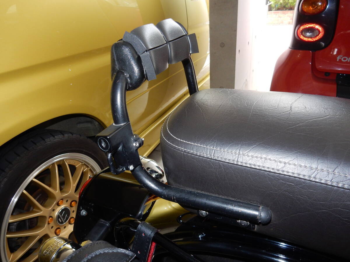バックレスト ロイヤルエンフィールド クラシック 500 350 ヘルメットロック付 Rear Back Rest For Royal Enfield Classic