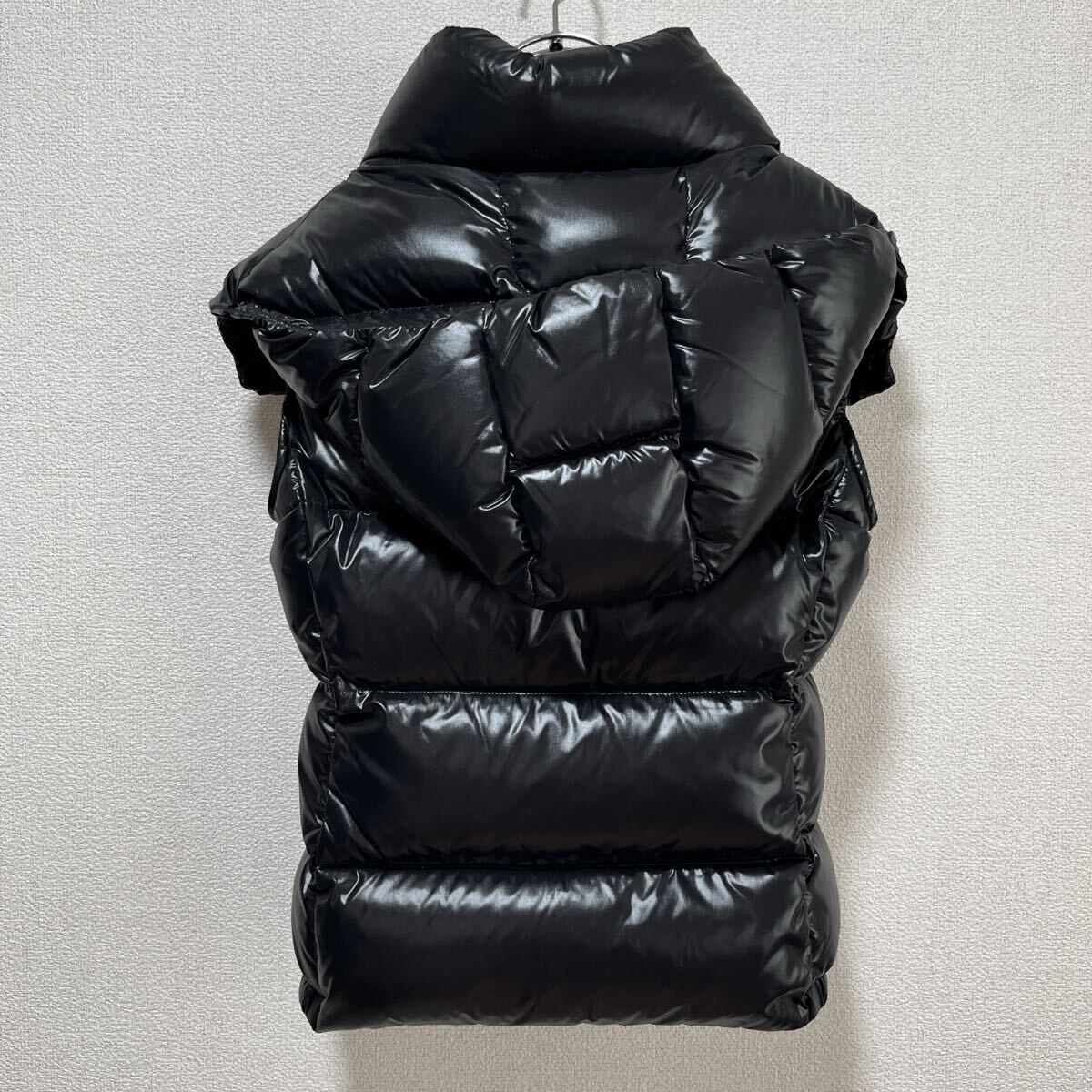 極美品】MONCLER ダウンベスト GALENE ブラック ツヤ 00｜Yahoo