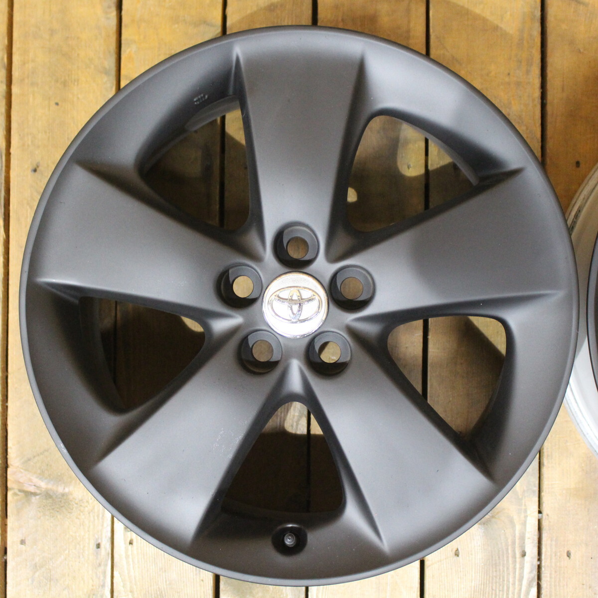 TOYOTA トヨタ 30系 プリウス 純正 マットブラックペイント 17インチ 7J+50 PCD100 アルミホイール 4本SET ウィッシュ アリオン等_画像6