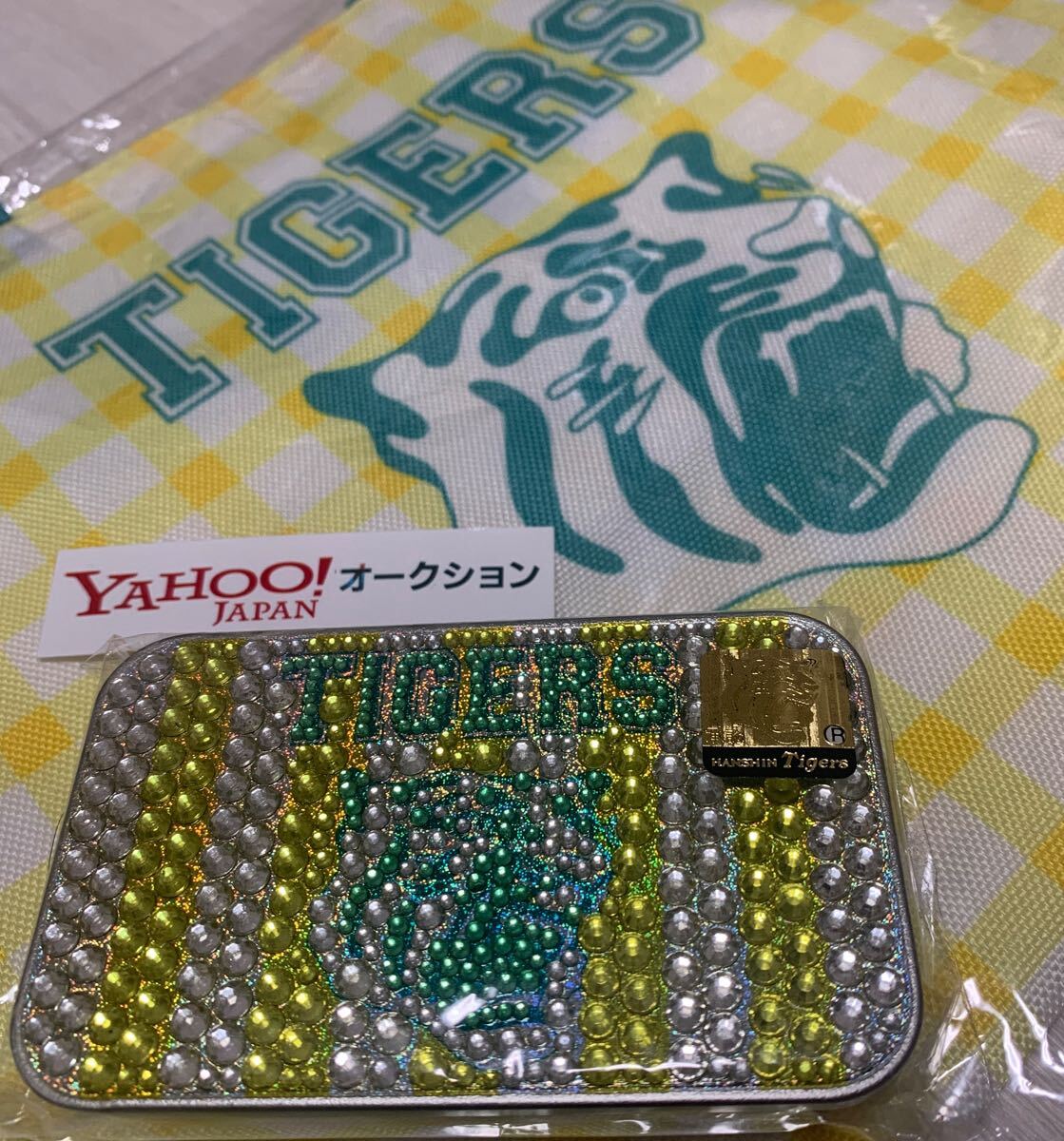 未開封 非売品 バッグ★未使用 キラキラ 空缶★阪神タイガース★TORACO トラコ★阪神 Tigers グッズ ランチ トート タブレット ケース ロゴ_画像1
