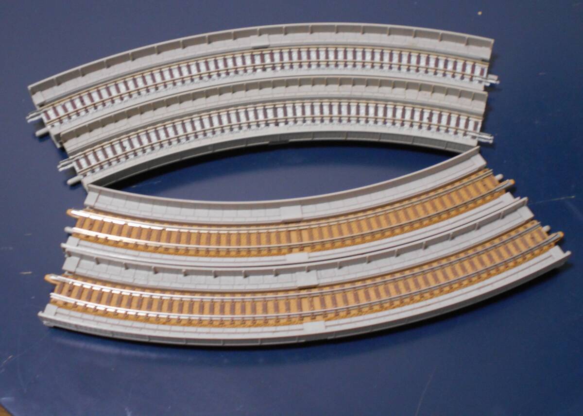 ◎TOMIX 高架橋レールC317-45 2本、C280-45 2本　セット 中古品_画像2