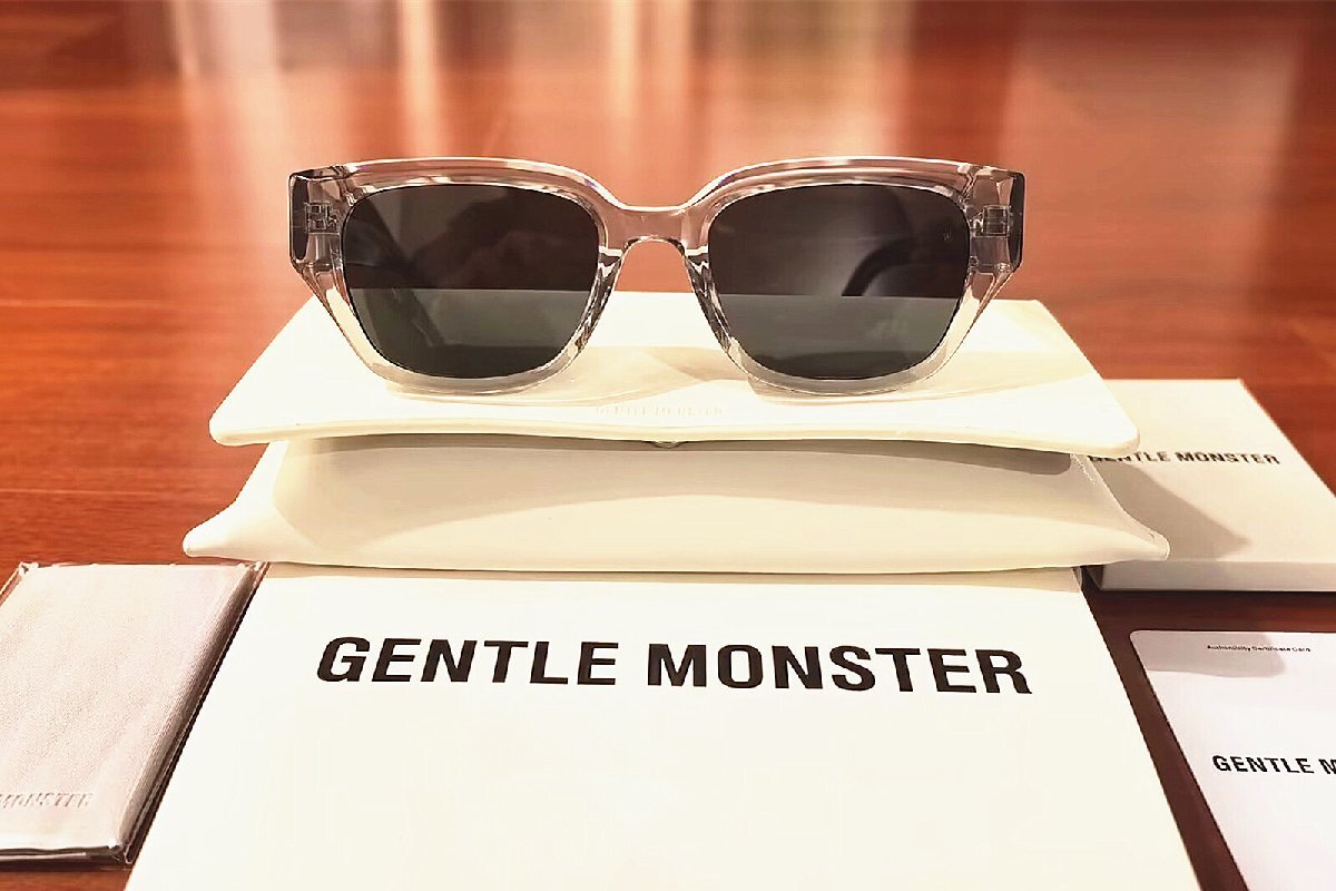 新品未使用※人気モデル*GENTLE MONSTER?ジェントルモンスター NABI　登坂広臣 BTS 愛用?グレイ?サングラス?クリア