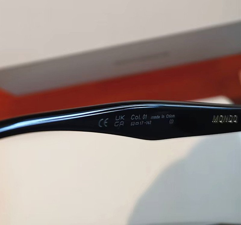 新品未使用※人気モデル*GENTLE MONSTER?ジェントルモンスター Mondo　登坂広臣 BTS 愛用?ブラック?サングラス?黒