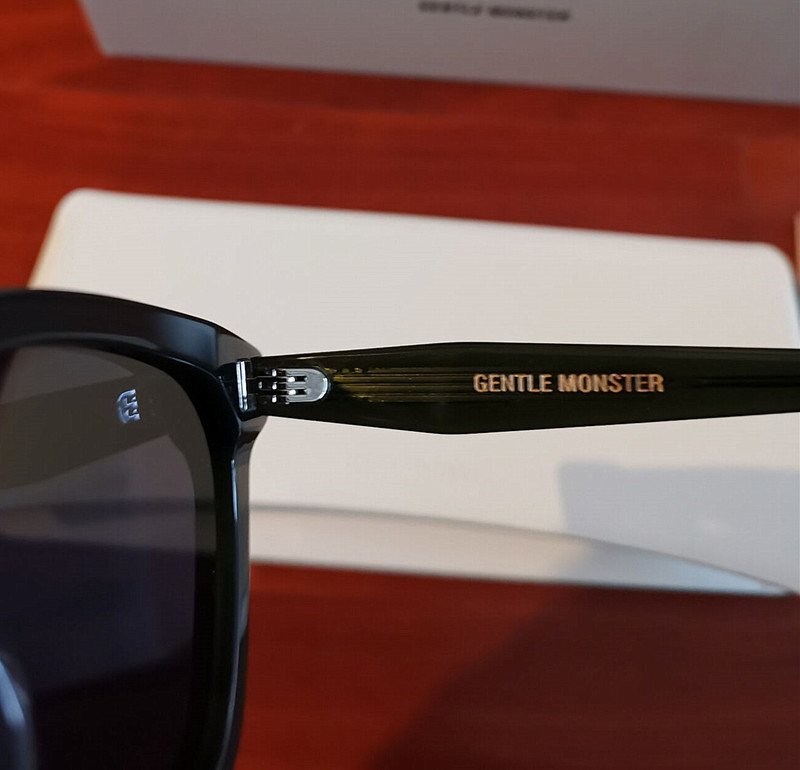 新品未使用※人気モデル*GENTLE MONSTER?ジェントルモンスター Palette　登坂広臣 BTS 愛(ài)用?darkgray?サングラス