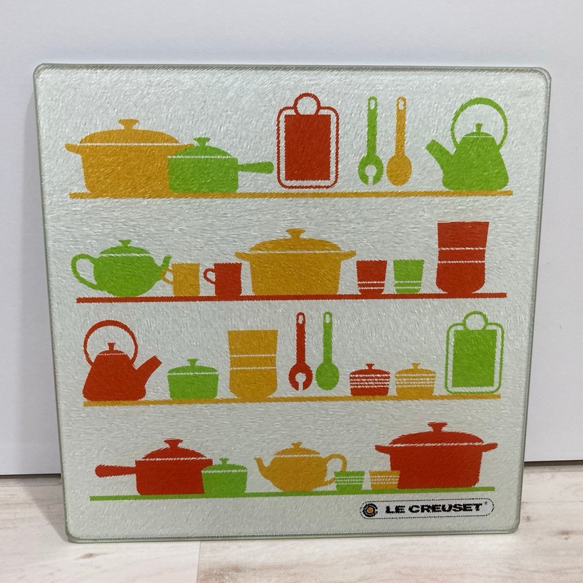 LE CREUSET ル?クルーゼ ラウンドプレート ピンク ガラスキッチンプレート[E0021]
