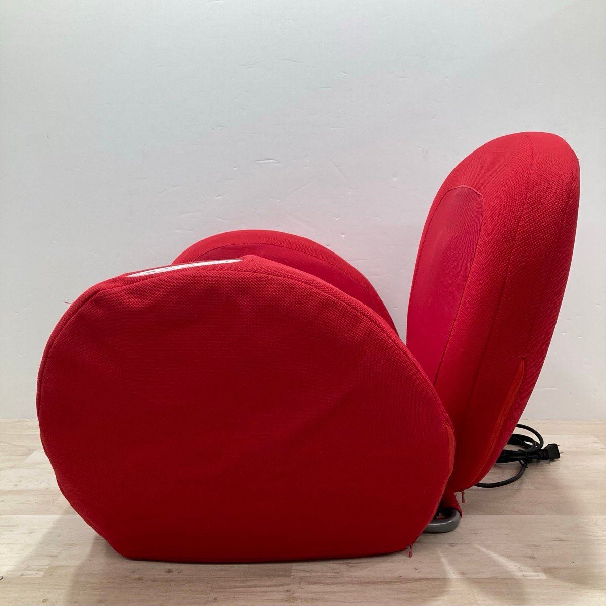 エアリーシェイプ スマート AIM-FN007 マッサージチェア Airly Shape 骨盤矯正 レッド 健康器具 ツカモトエイム[D7890]