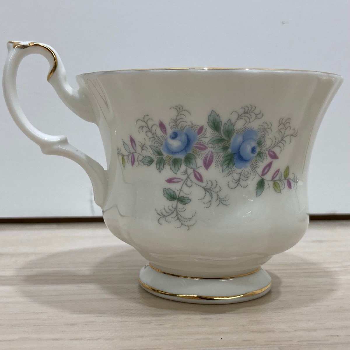 ROYAL ALBERT Blue Blossom カップ&ソーサー 2点セット[E0055]_画像5