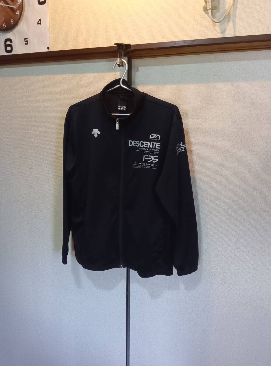 ※L★ DESCENTE/デサント★フルジップトラックジャケット★濃紺★used●送料無料● 