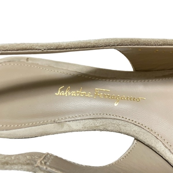 サルバトーレフェラガモ FERRAGAMO/SalvatoreFerragamo サンダル 5 D - グレー レディース ヴァラ 靴_画像5