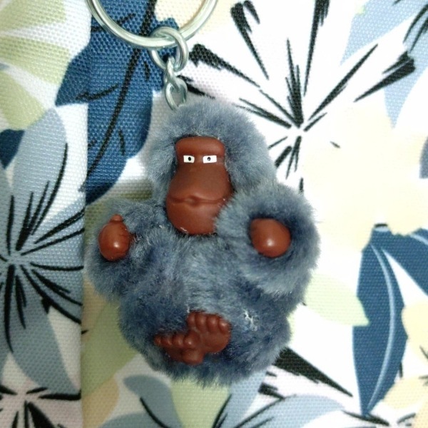 キプリング Kipling ショルダーバッグ - 白×グレー×マルチ 美品 バッグ_画像9