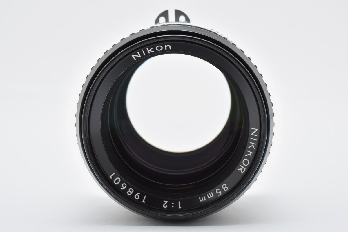 ◇◆ 極美品 ニコン Nikon Ai ニッコール Nikkor 85mm f/2 一眼レフ ポートレイト MF レンズ 動作確認(rèn)済 2470 ◆◇