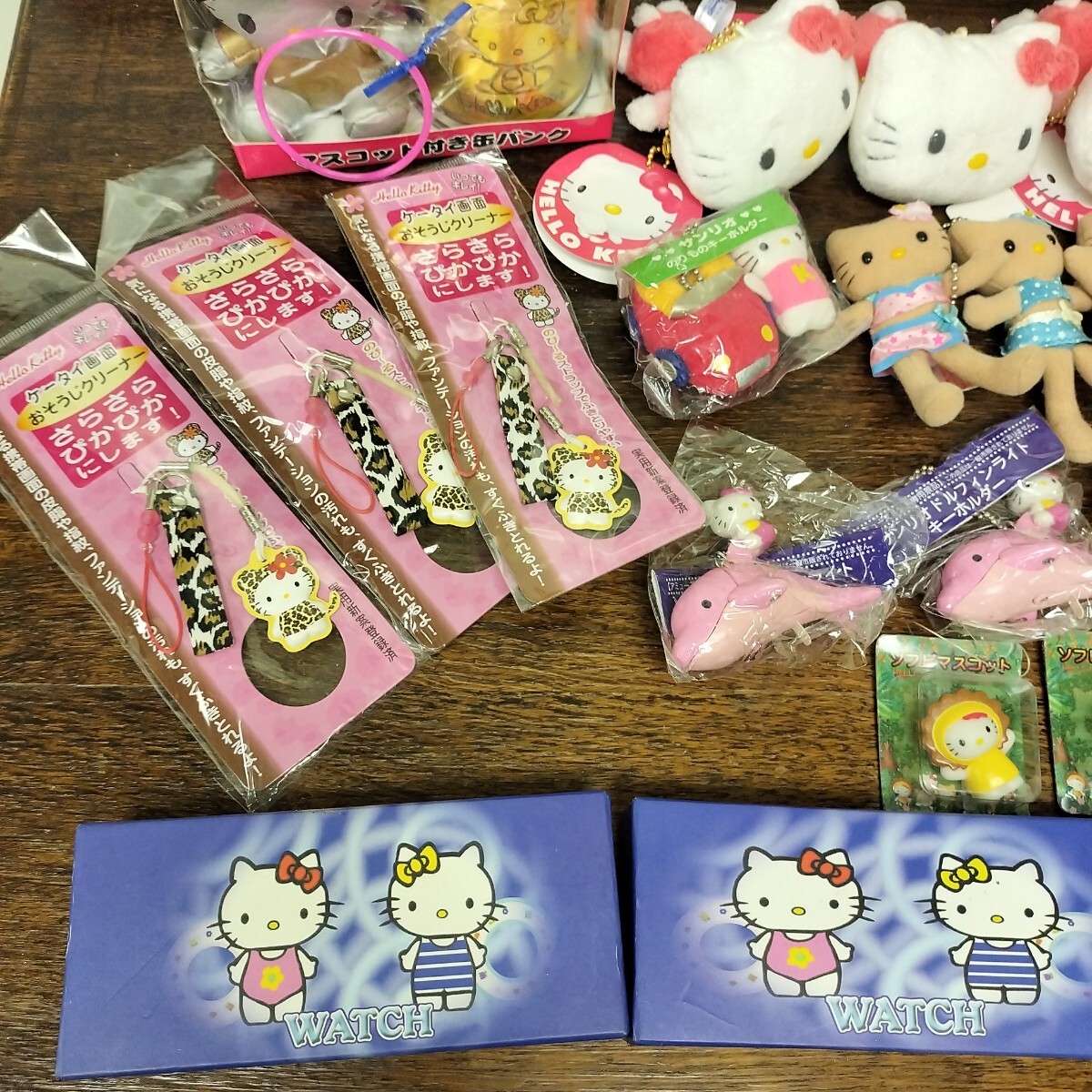 キティちゃん　グッズ　まとめ売り　ぬいぐるみ　ストラップ　キーホルダー　マスコット　時計　お弁當箱　日焼けキティ サンリオ　