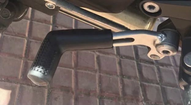 新品未使用 シフトカバー 通勤 通学 靴が傷まない バイク用簡単取付
