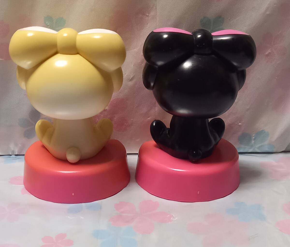 激レア 汎用うさぎ ソーラーフィギュア 白 黒 2個セット 中古品 日焼けなどあり_画像2