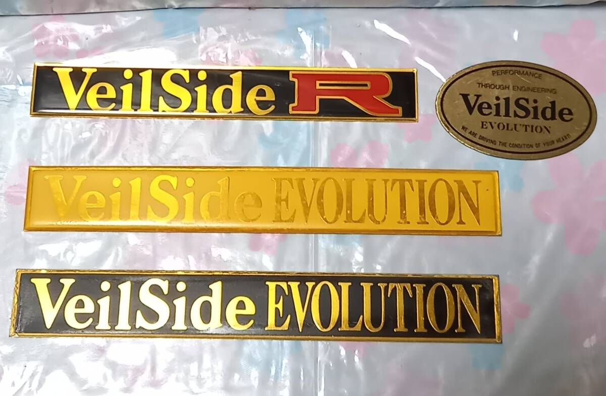 希少　レア　VeilSide　ヴェイルサイド　エンブレムセット　中古品