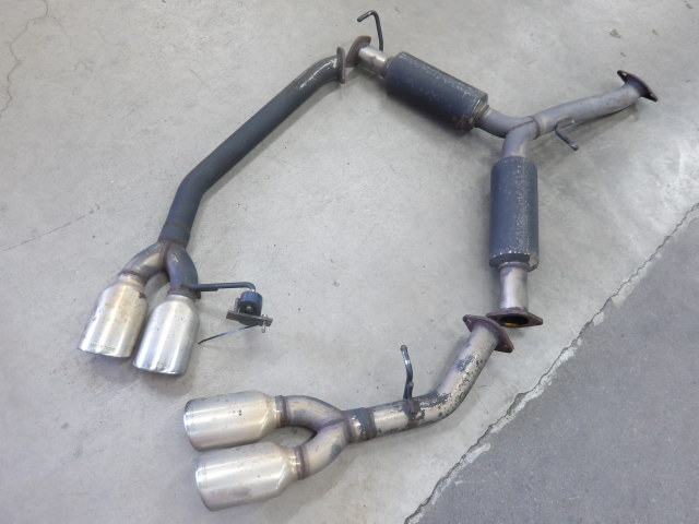 ジャンク 穴開き ANH20 ヴェルファイア 2.4Z マフラー ROJAM DTM JATA-20120051S 2WD 2AZ 左右デュアルだ円_画像1