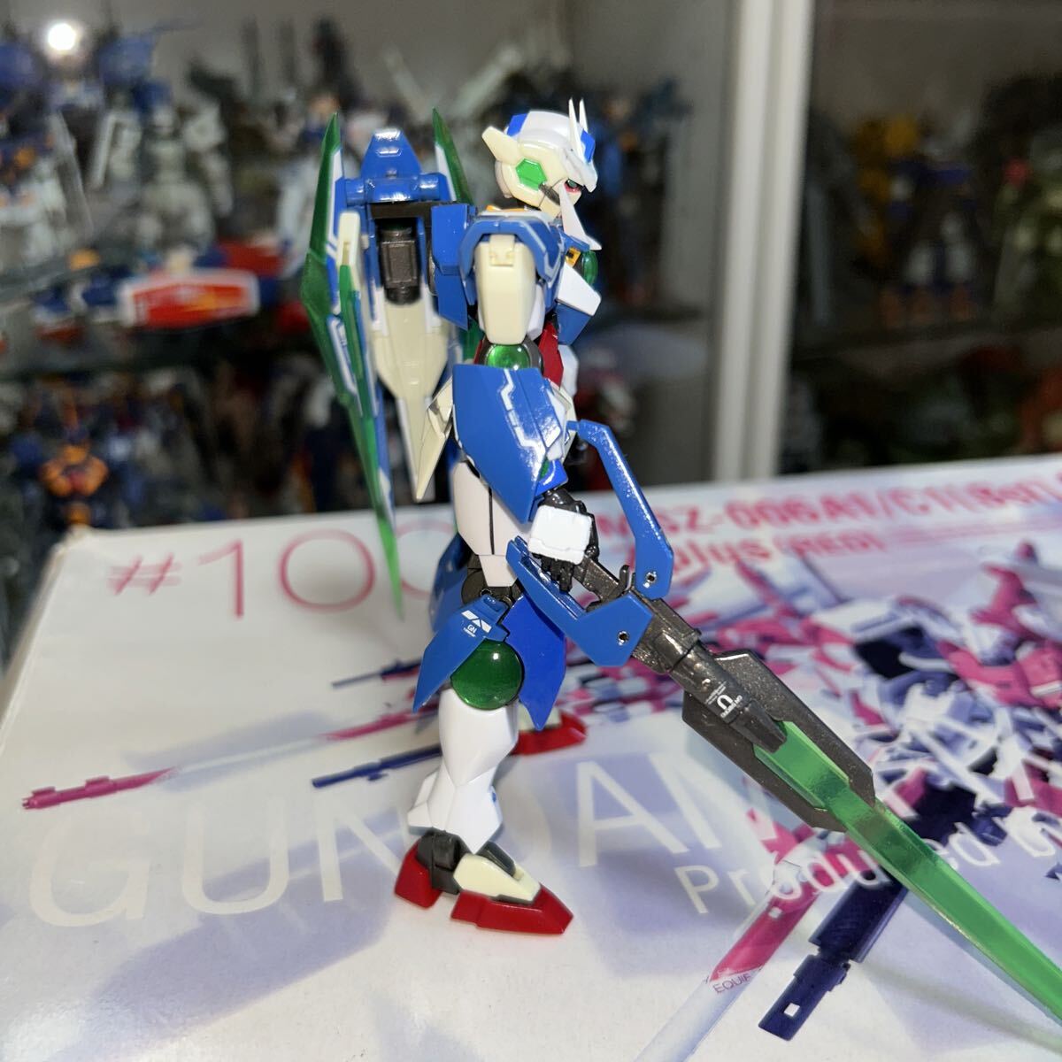 デカール貼り・クリア塗装済 ROBOT魂 ダブルオークアンタ_画像4