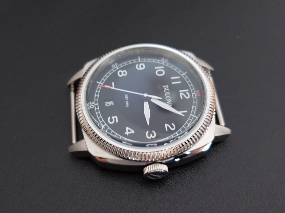 新同 BULOVA 96B229 PRECISIONIST 高振動年差クオーツ New Bulova Accutron II UHF Sport Watches For Baselworld 2015