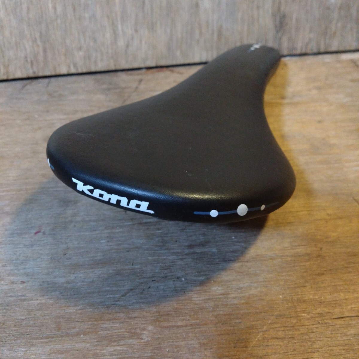 サドル kona 未使用品?