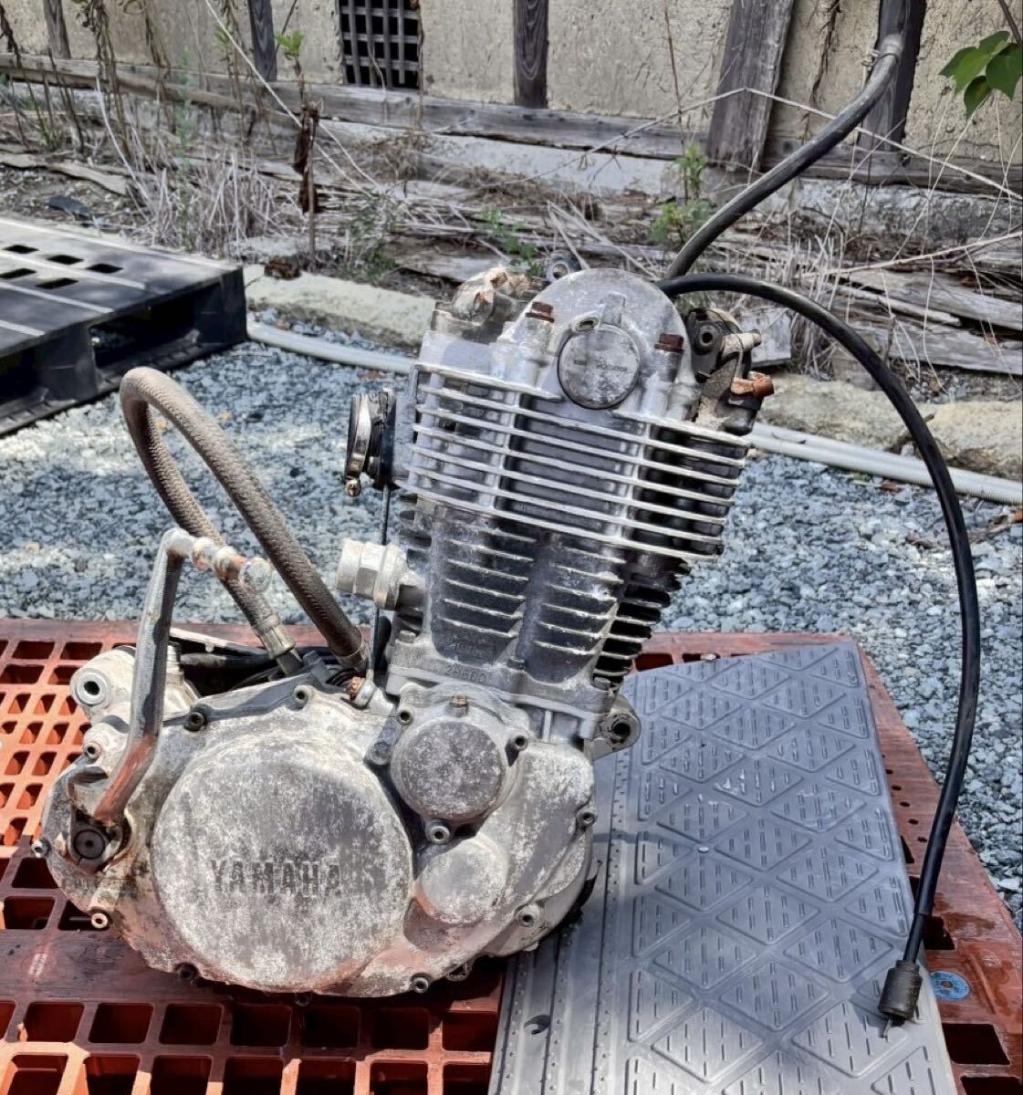 ヤマハ YAMAHA SR400 エンジン クランキングOK