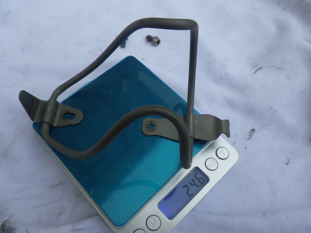 ★軽量チタン製ボトルケージ＋同型ステンレス製ボトルケージ★_画像3