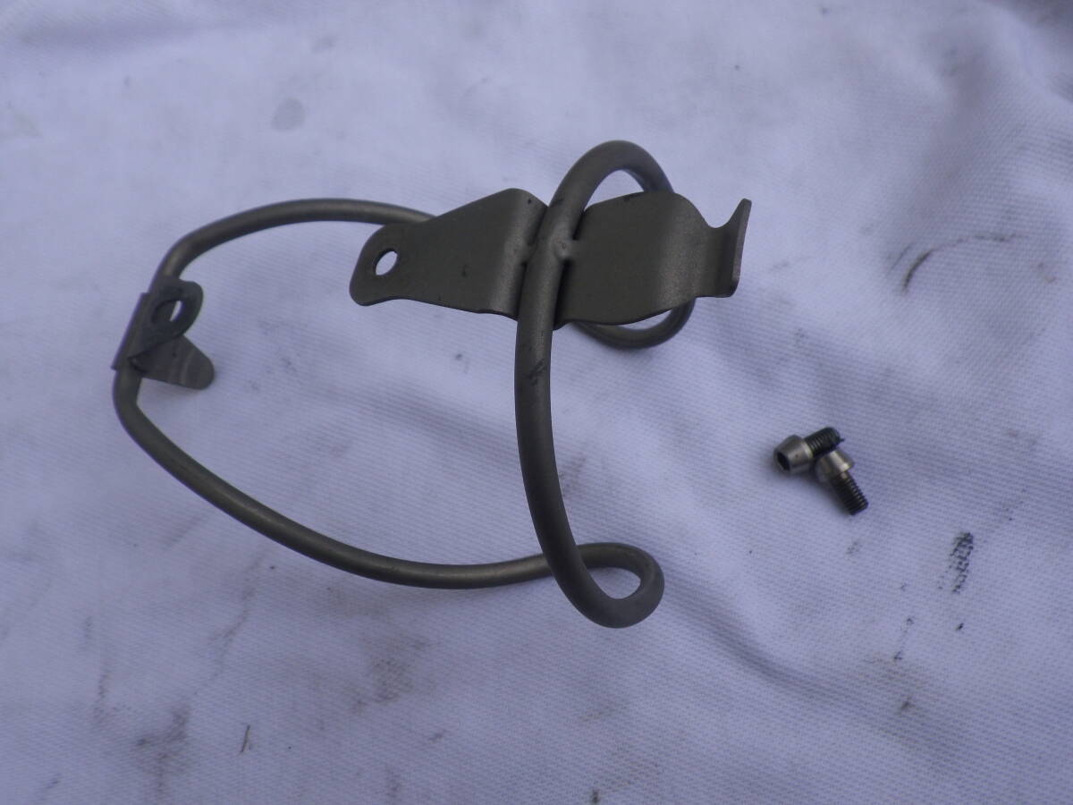 ★軽量チタン製ボトルケージ＋同型ステンレス製ボトルケージ★_画像4