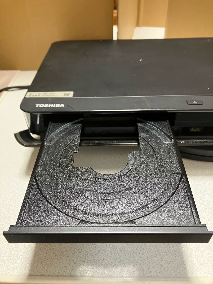 東芝 TOSHIBA REGZA レグザ ブルーレイレコーダー　DBR-T660 3チューナー 2TB 3番組同時(shí)録畫(huà) 通電確認(rèn)済 現(xiàn)狀品 リモコン付き