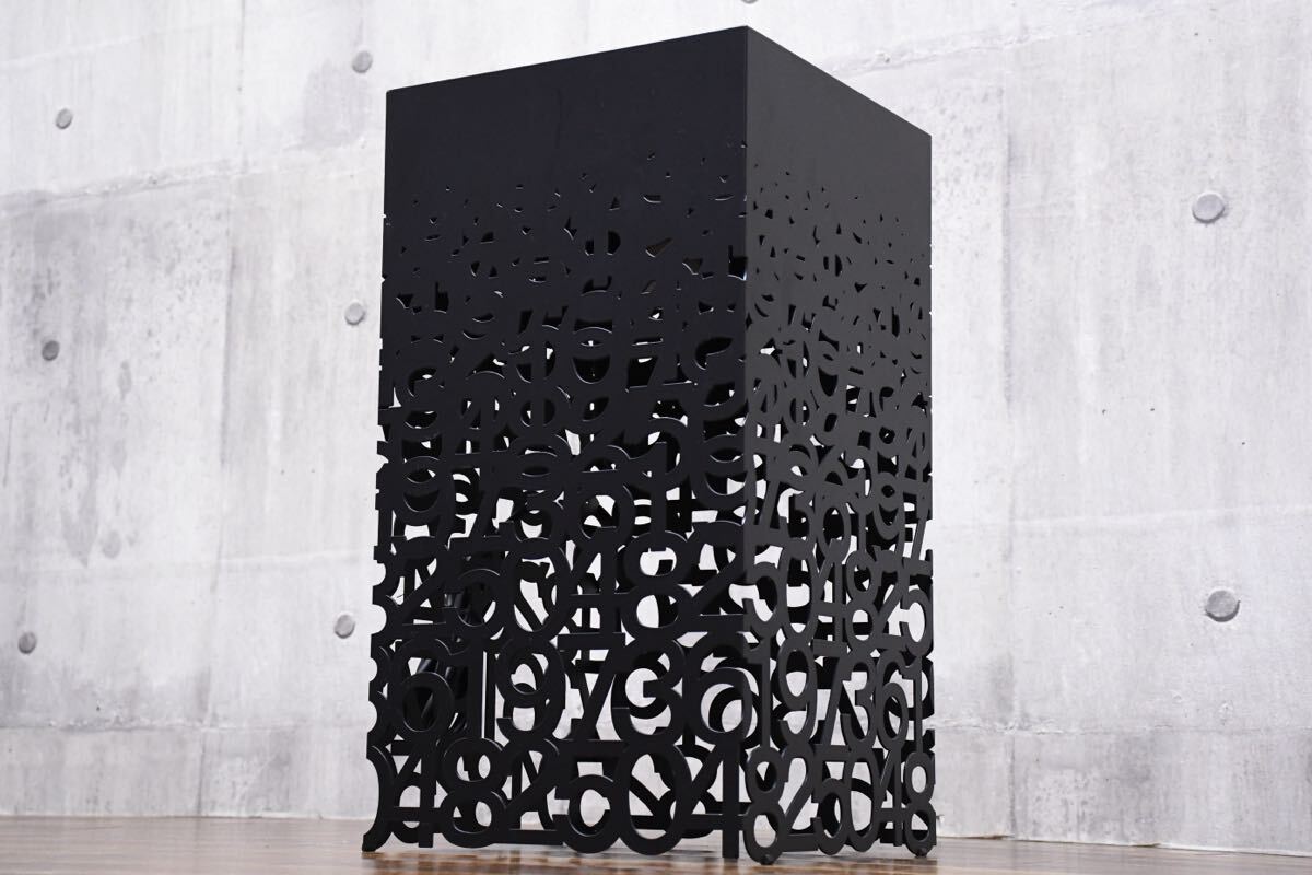 EIK66 展示品 カッシーナ メメント フロアライト Mサイズ ブラック Yahoo!オークション - EIK66 展示品 カッシーナ Cassina ixc