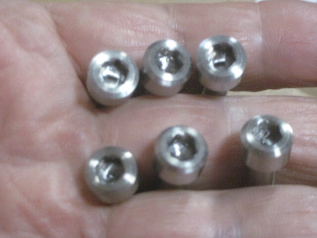 チタンキャップボルト ストレート M6x1,00/L=35ミリ位 6本 ヘキサゴン5ミリ　汎用　検索 SUZUKIレース KIT／レーサー/GSXR750/1000/RGV-Γ_画像4