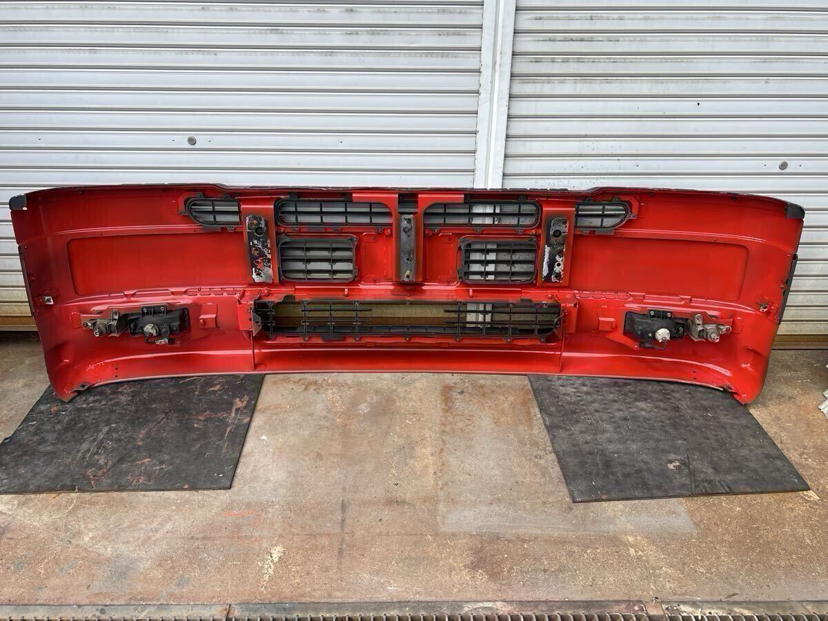 いすゞギガ　ISUZU 大型　アッパーライト　フロントバンパー　純正　ダンプマスク　