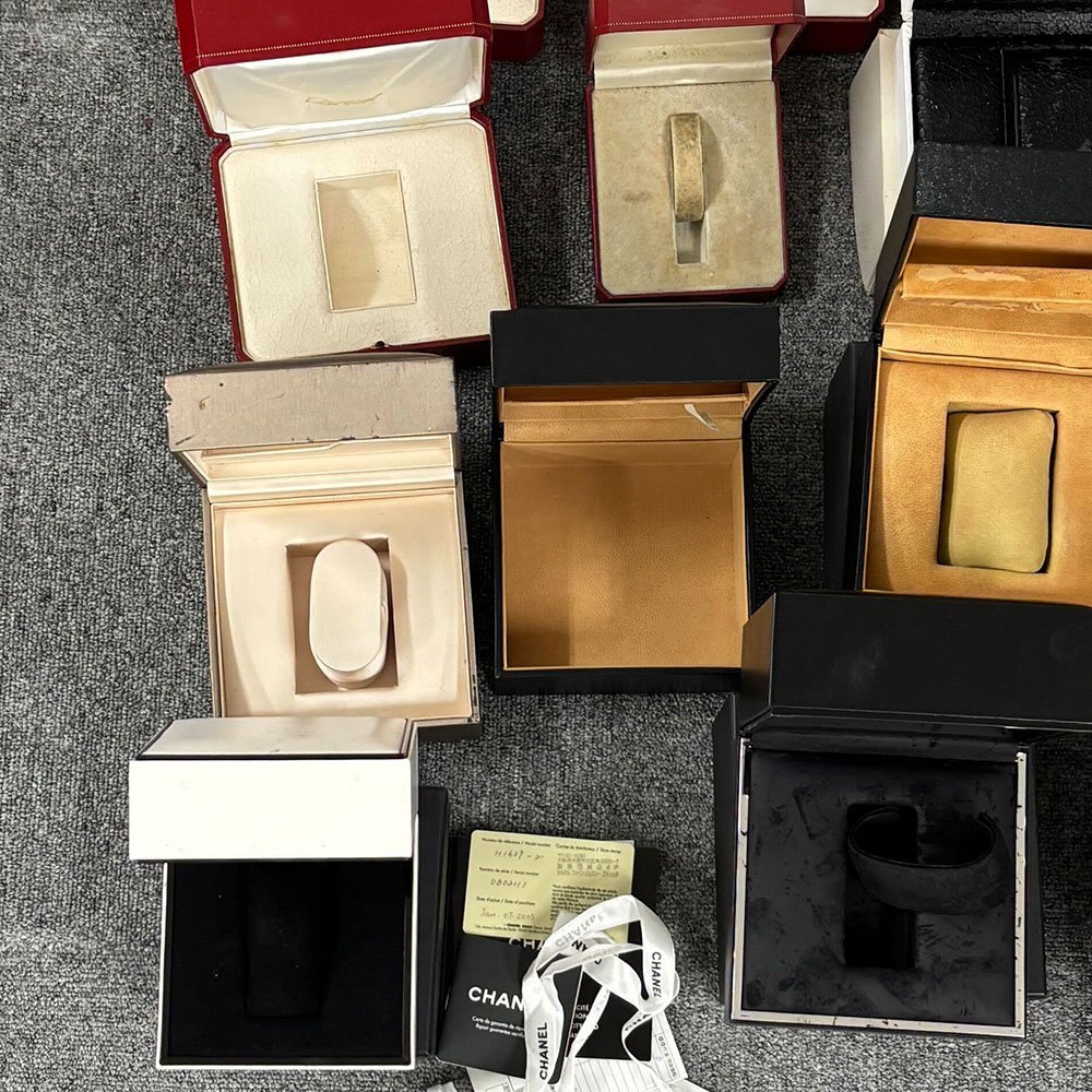 1円 現(xiàn)狀品 19點(diǎn) カルティエ ブルガリ シャネル 他 時(shí)計(jì)用 箱 空き箱 BOX ケース まとめて 大量 中古