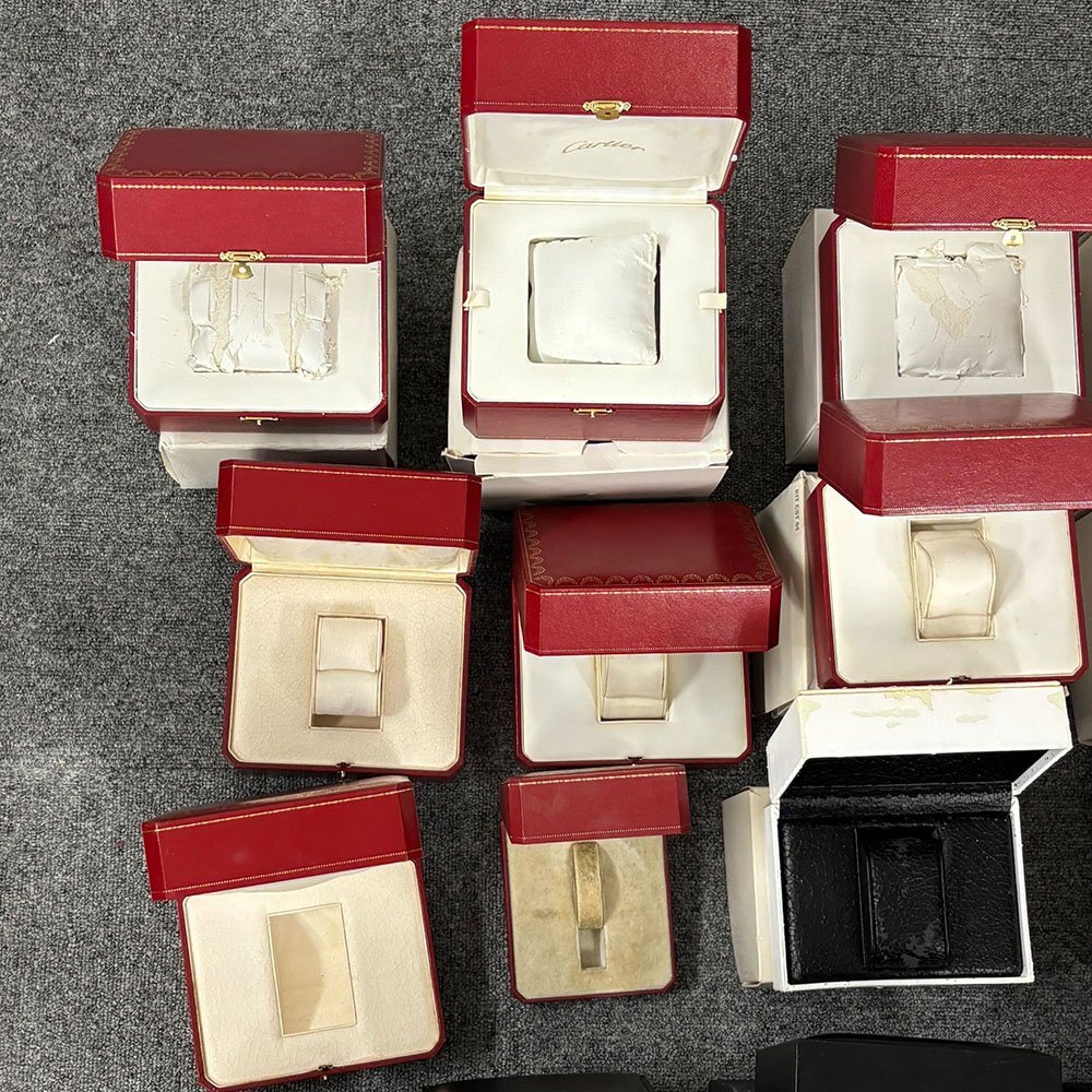 1円 現(xiàn)狀品 19點(diǎn) カルティエ ブルガリ シャネル 他 時(shí)計(jì)用 箱 空き箱 BOX ケース まとめて 大量 中古