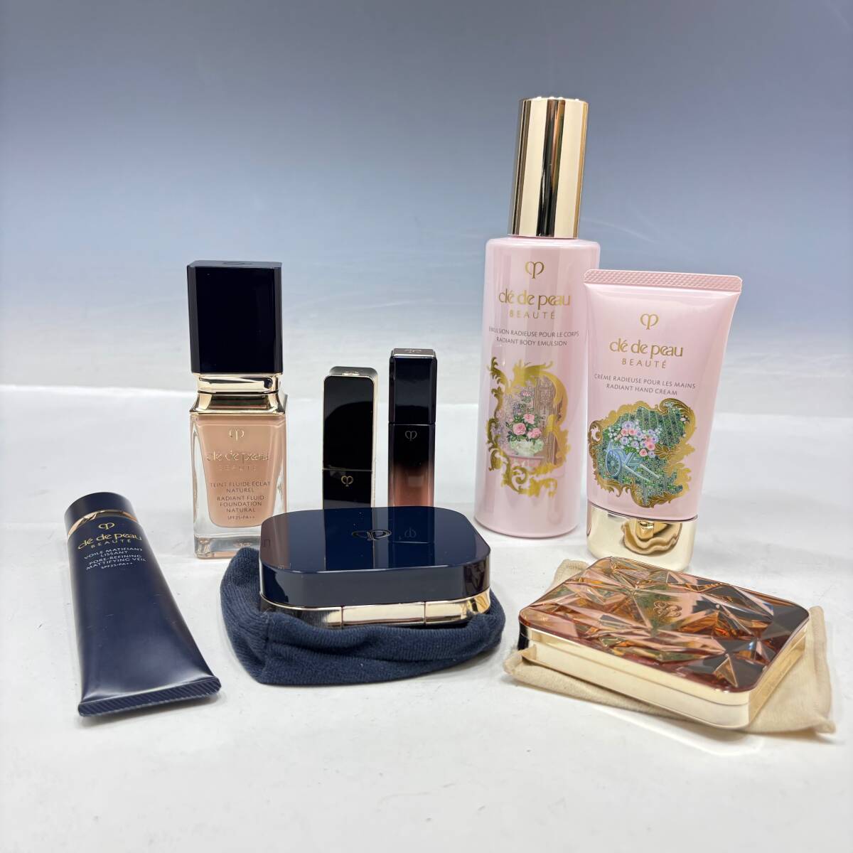 1円?狀態(tài)良【資生堂/Cle de Peau BEAUTE/クレ?ド?ポーボーテ】化粧品/8點/まとめて/ファンデーション/口紅/フェイスカラー他【A655M