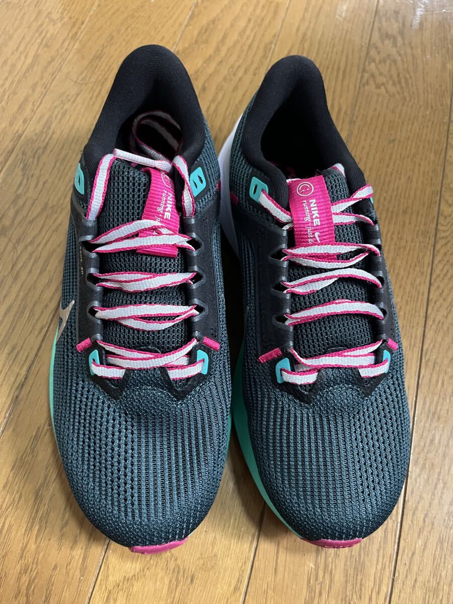 送料無料　未使用　Wナイキ　エアズームペガサス40 23㎝_画像6