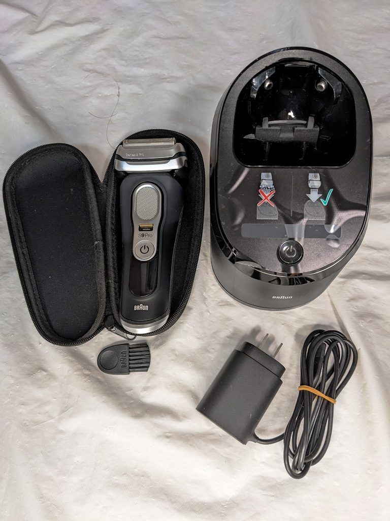 BRAUN ブラウン Series S9 Pro 電気シェーバー type5793 洗浄機付