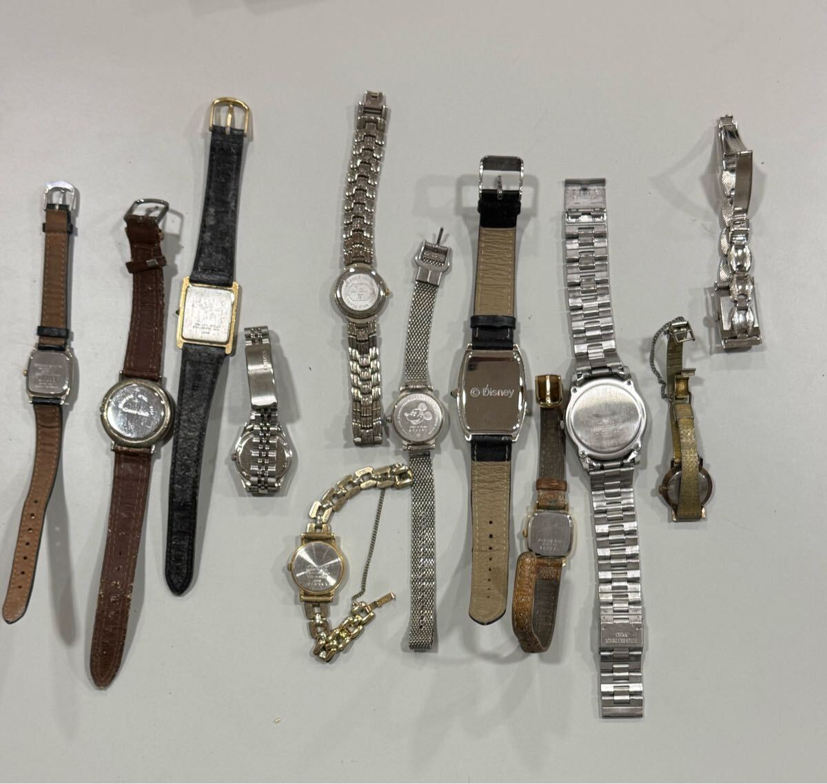 【1円スタート！】腕時計　まとめて　電池切れ　ジャンク品　動作未確認　ベルト正常　ウォルサム　TIARA シチズン アルバ他　