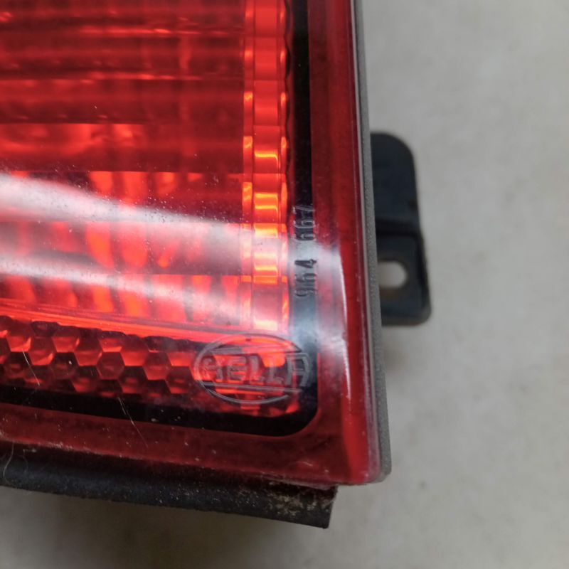 639350|W639 Benz V Class оригинальный левый задний фонарь 2X1-8-4/25E9477* включение в покупку не возможно