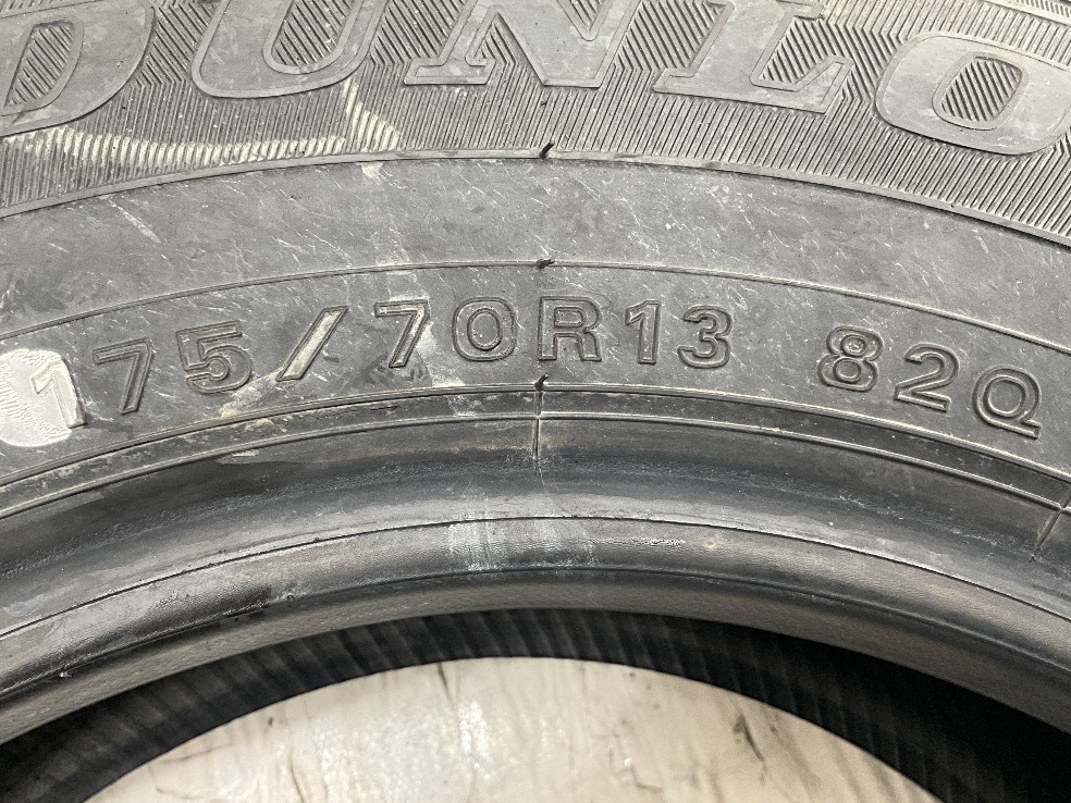 中古タイヤ 1本のみ 175/70R13 82Q ダンロップ WINTERMAXX WM02 冬 スタッドレス 175/70/13 ロゴ/ファミリア b13405_画像8