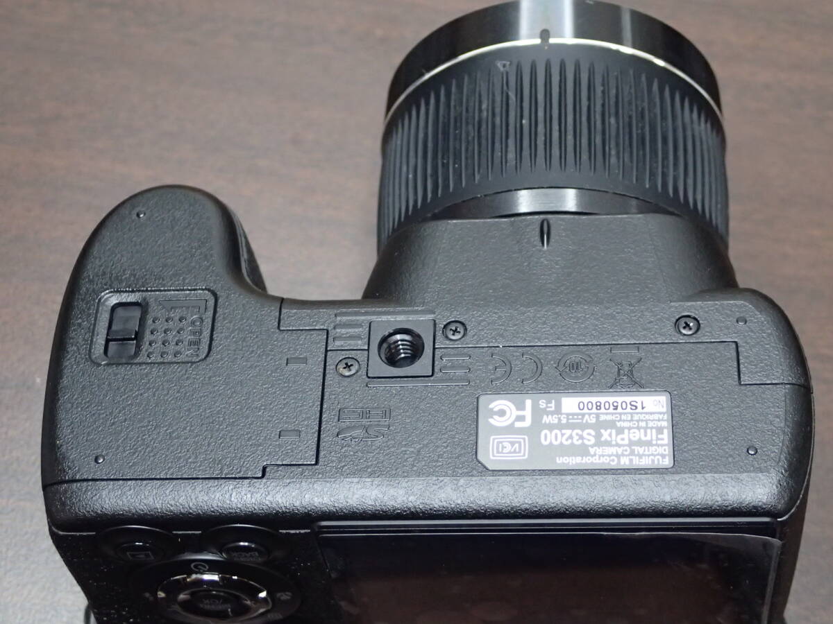 富士フィルム デジタルカメラ FinePix S3200 1400萬畫素 広角24mm 光學(xué)24倍ズーム 3型液晶 USED