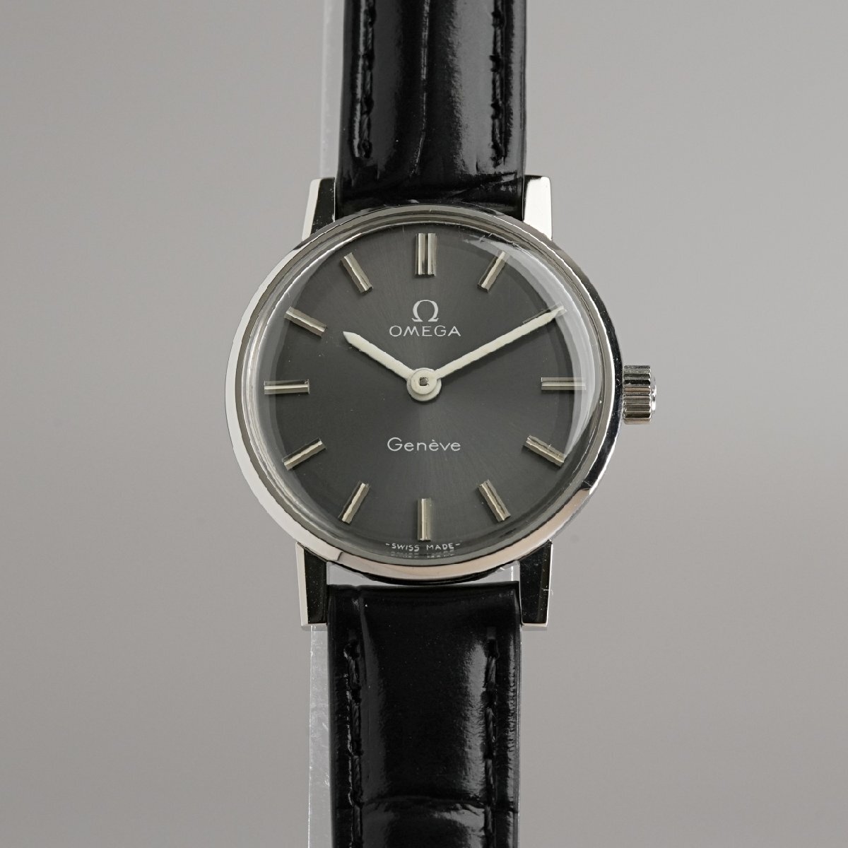 【OH済】1974年 オメガ アンティーク cal625 ジュネーブ 手巻き グレー ポストヴィンテージ_画像4
