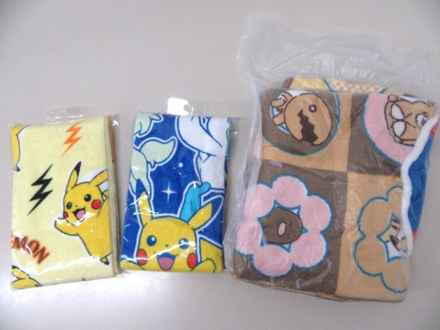 9423RMZ5◇ポケモングッズ大量まとめ ぬいぐるみ/ブランケット/タオル/ウエストバッグ/キーホルダー/モンコレなど◇中古?未使用あり