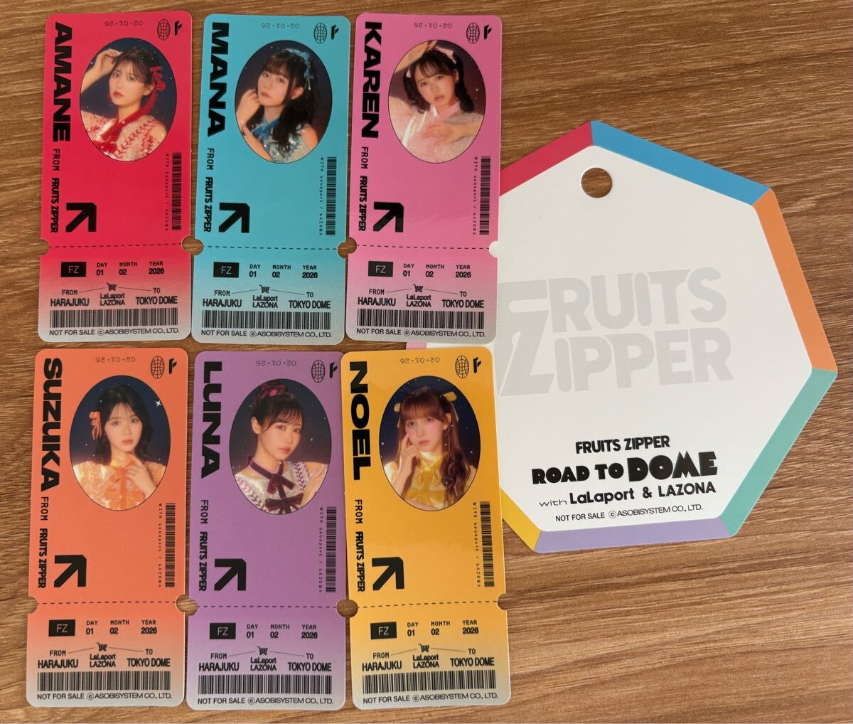 FRUITS ZIPPER 非売品ステッカー6種と絵馬の紙　ららぽーと　フルーツジッパー_画像1