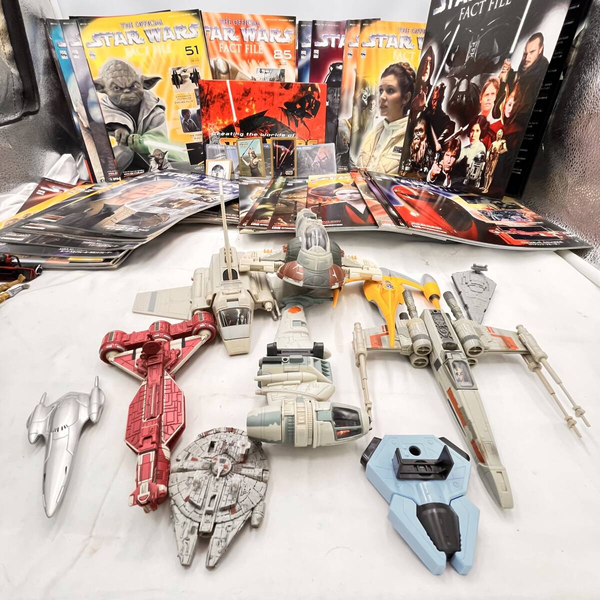 【送料無料】STAR WARS スターウォーズ まとめ売り フィギュア ビークル ファクトファイル 書籍 グッズ コレクション_画像5