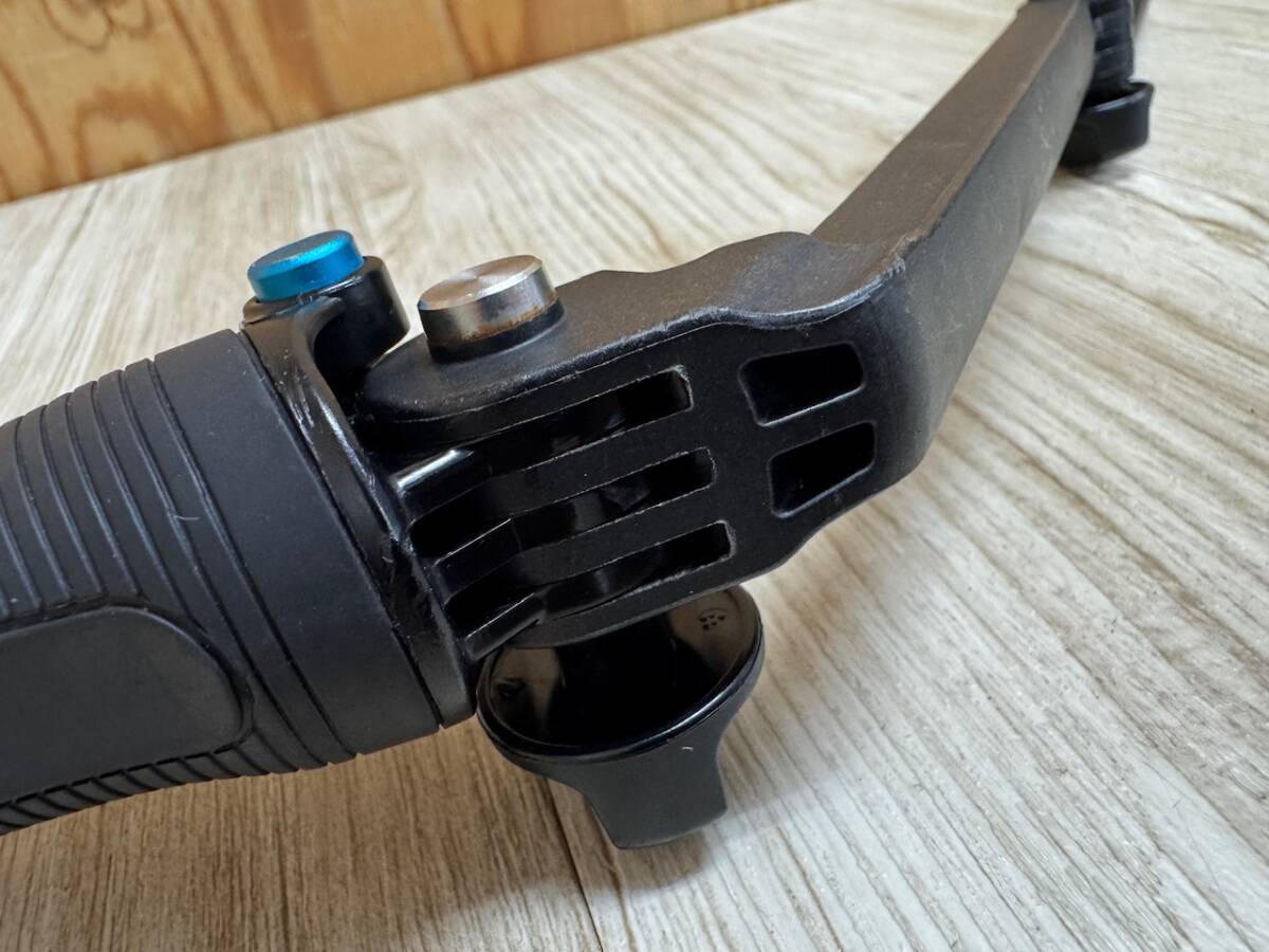 *8030-31-0722-1☆美品☆ GoPro 純正 アクセサリ /三脚(グリップ) /デュアルチャージャー /ダイブハウジング /マウントベース各種 発送:B_画像7