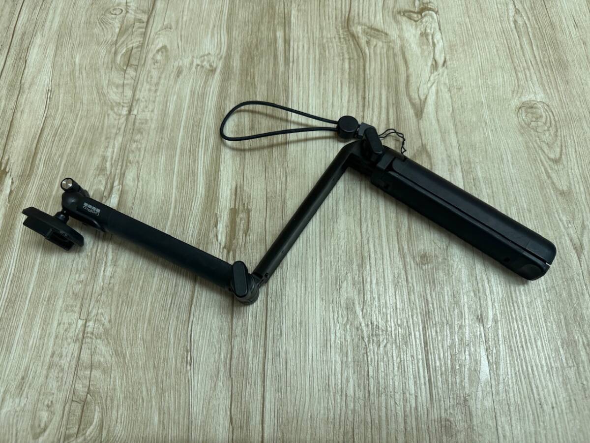 *8030-31-0722-5☆美品☆ GoPro 純正 アクセサリ /三脚(グリップ) /デュアルチャージャー /ダイブハウジング /マウントベース各種 発送:B_画像8