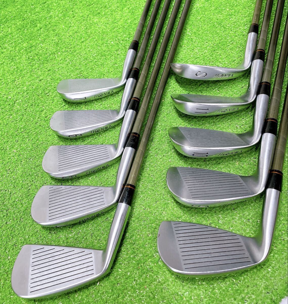 ★程度良好♪希少 金モグラ 4星 GP★HONMA LB-708 H&F CAVITY ホンマ LB708 金モグラ アイアンセット 10本 #3-11Sw R1 4S ゴールド 本間 _画像4