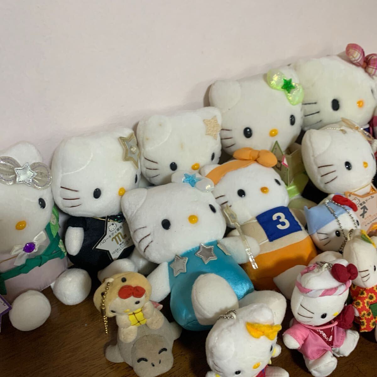 ハローキティ ぬいぐるみ&キーホルダー　 サンリオ　 レトロ　25體まとめ売り　レア當(dāng)時物　 ぬいぐるみ サンリオ マスコット　1円スタート
