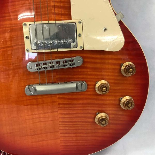 [S2747] Bunny バーニー エレキギター Lupen Prade model